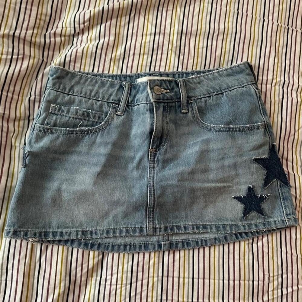 Hollister Cyber Y2K Denim Star Patch Low-Rise Micro Mini Skorts Size 2 / W26